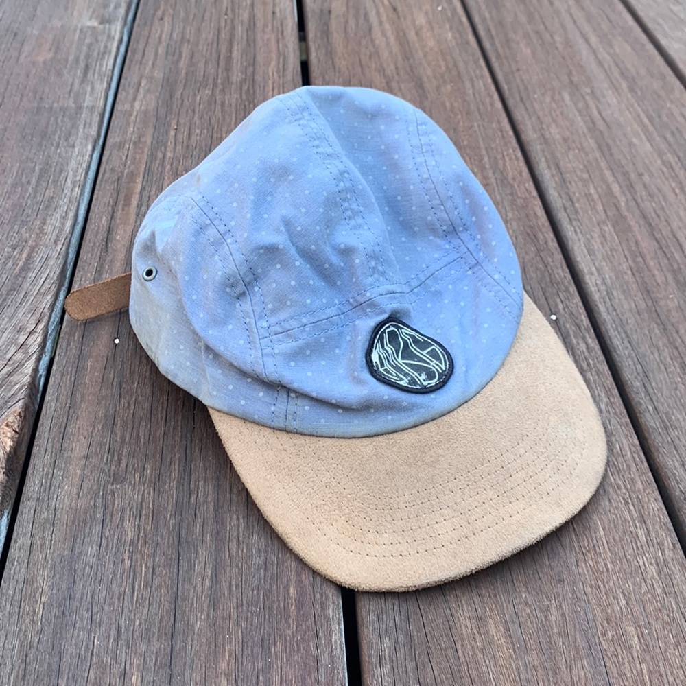 Ambiguous hat